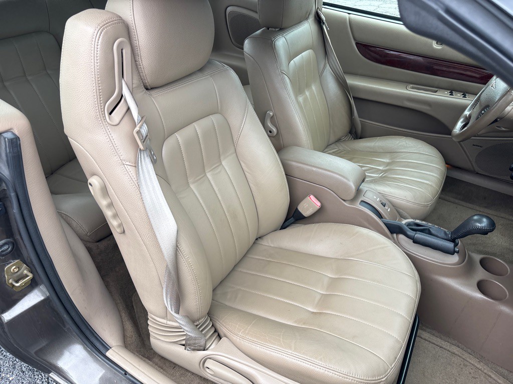 2001 Chrysler Sebring Image 10