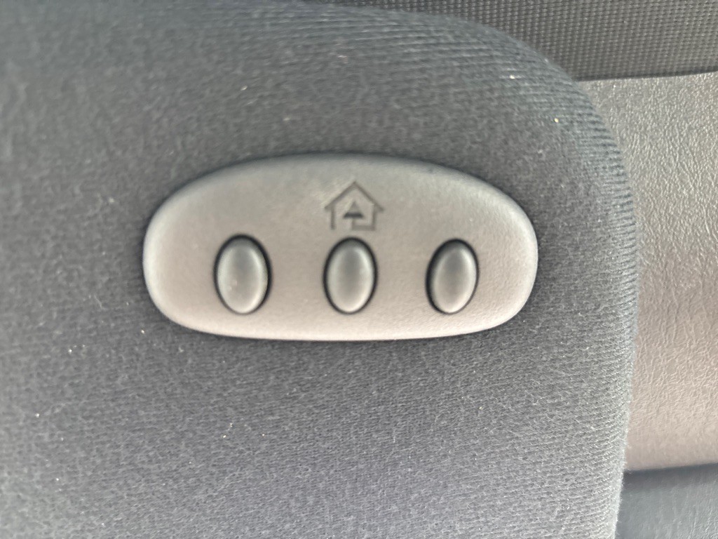 2001 Chrysler Sebring Image 17