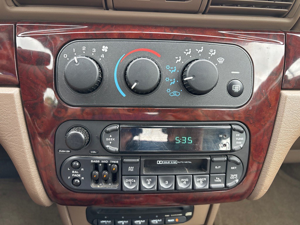 2001 Chrysler Sebring Image 20