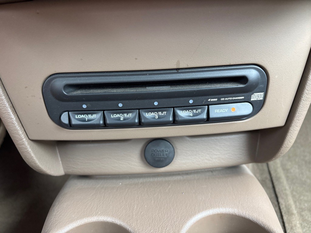 2001 Chrysler Sebring Image 21
