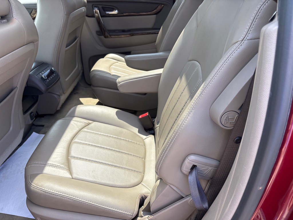 2015 GMC Acadia Image 9