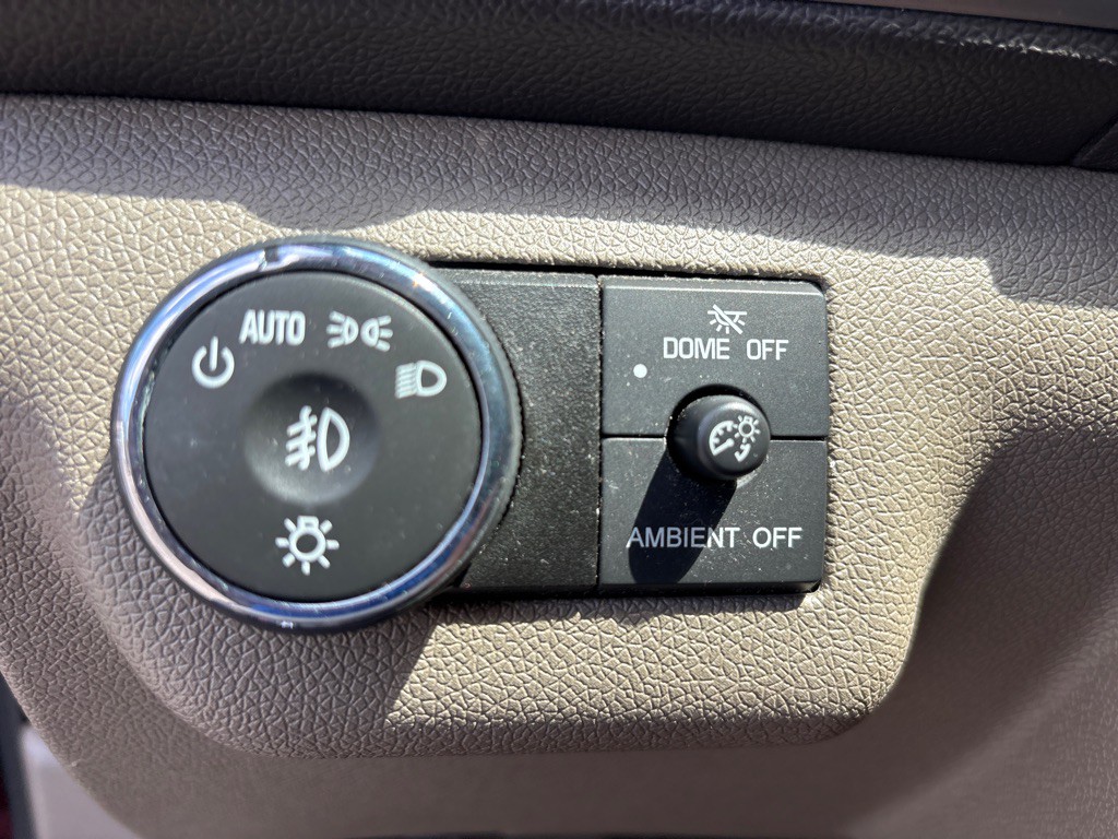 2015 GMC Acadia Image 17