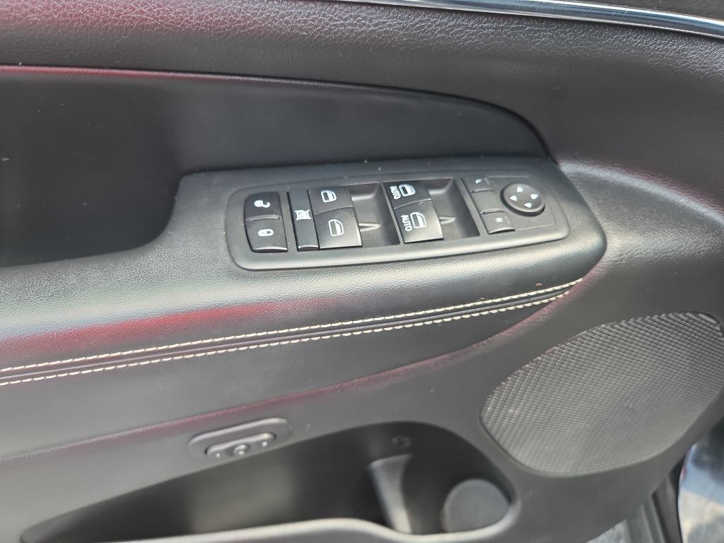 2017 Jeep Grand Cherokee Image 13