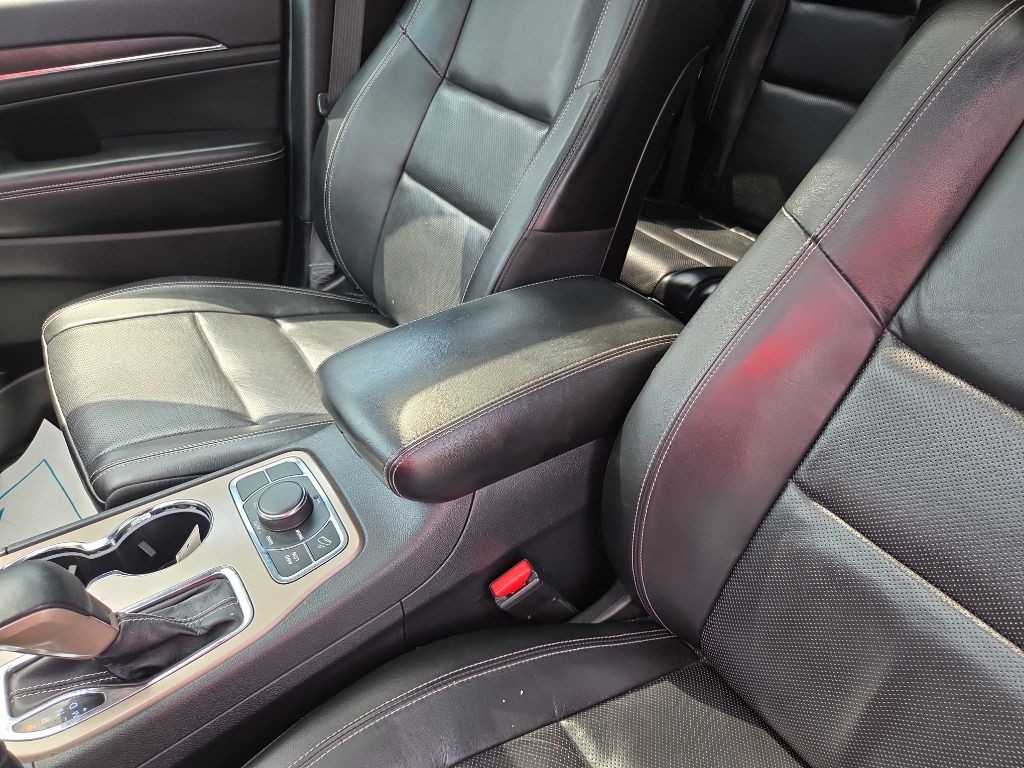 2017 Jeep Grand Cherokee Image 29