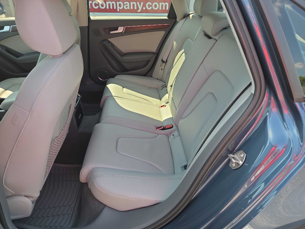 2015 Audi A4 Image 9
