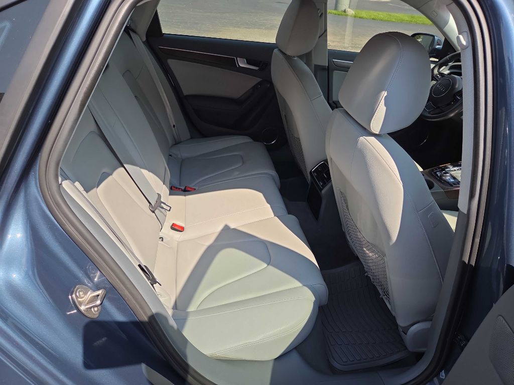 2015 Audi A4 Image 11