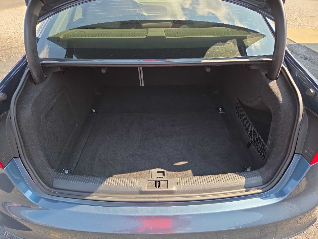 2015 Audi A4 Image 12