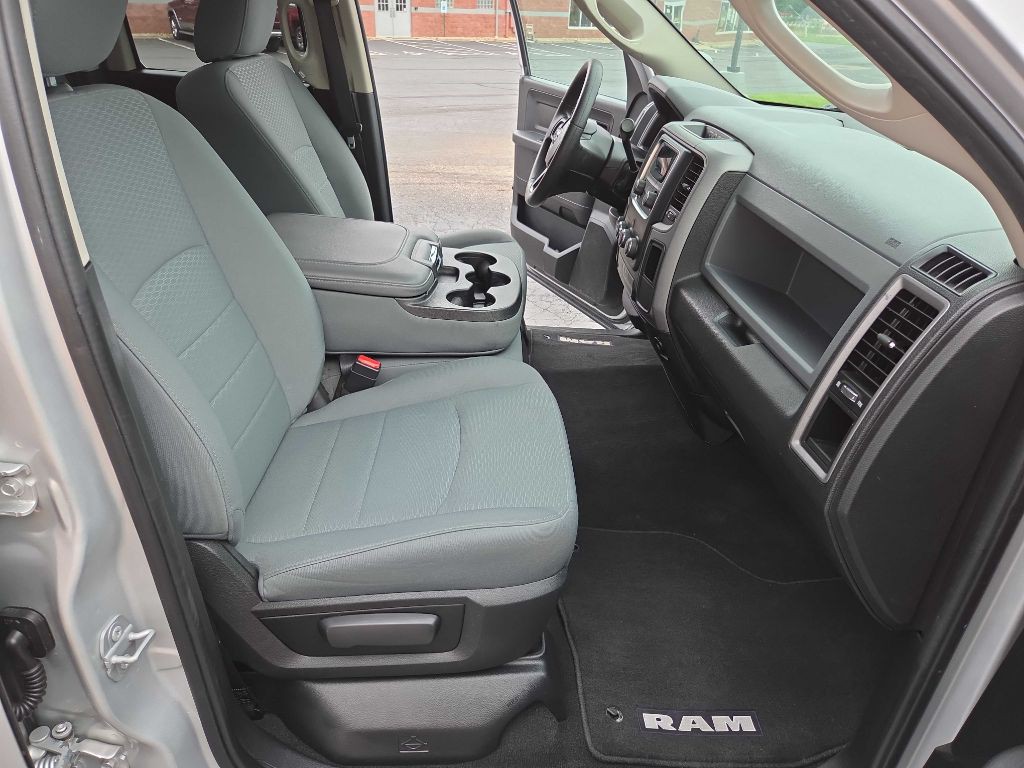 2017 RAM 1500 Image 10