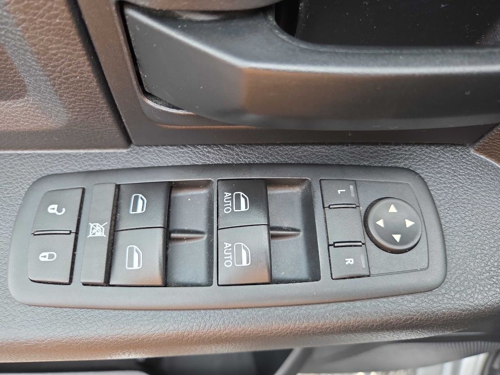 2017 RAM 1500 Image 13