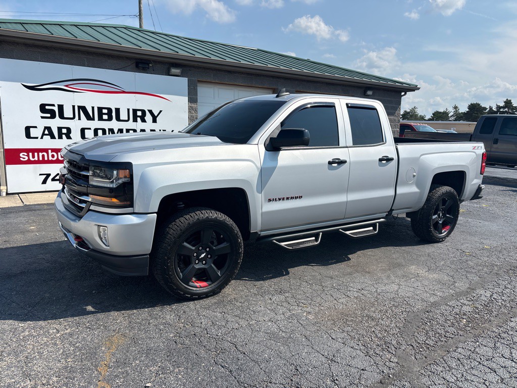 2017 Chevrolet Silverado 1500 Image 2
