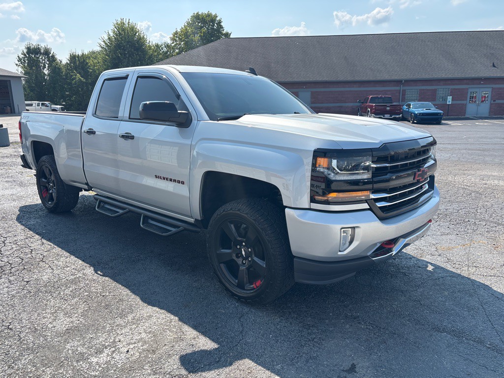 2017 Chevrolet Silverado 1500 Image 4
