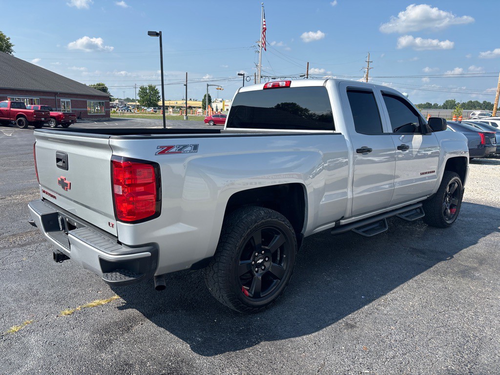 2017 Chevrolet Silverado 1500 Image 5