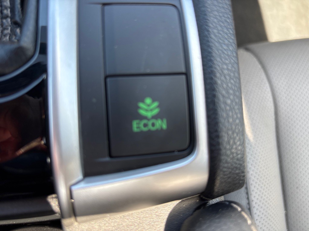 2017 Honda Civic Image 21