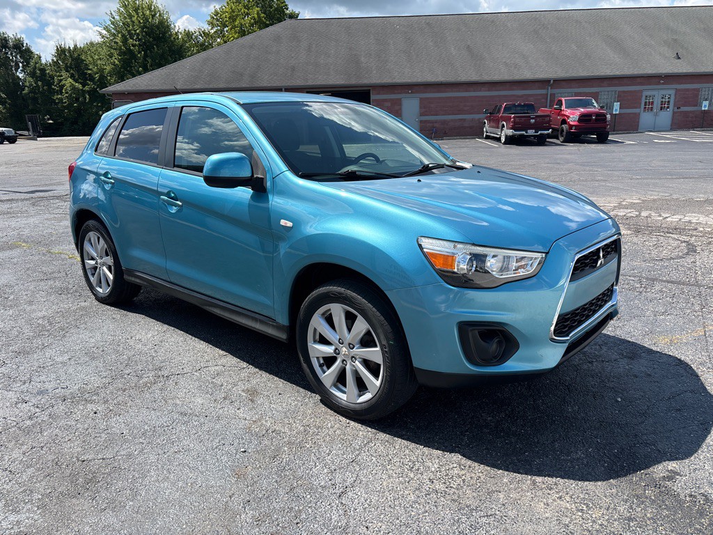 2014 Mitsubishi Outlander Image 4