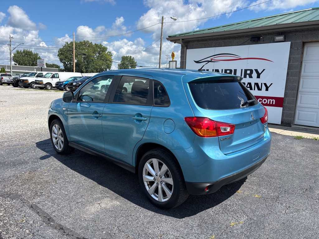 2014 Mitsubishi Outlander Image 7