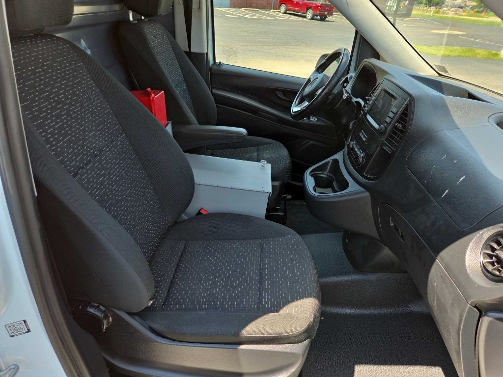 2021 Mercedes-Benz Metris Image 9