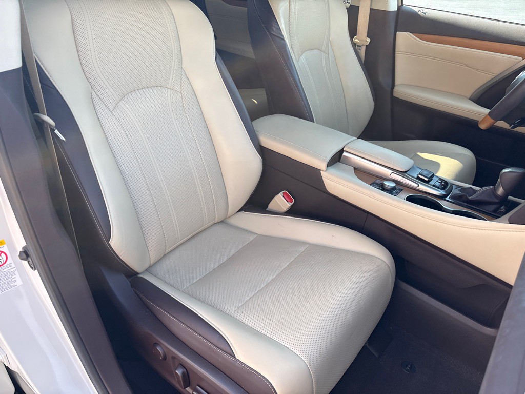 2017 Lexus RX Image 10
