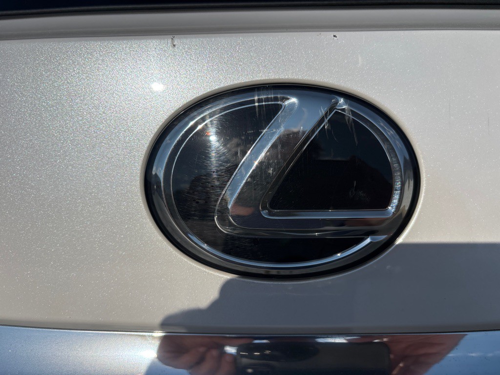 2017 Lexus RX Image 32
