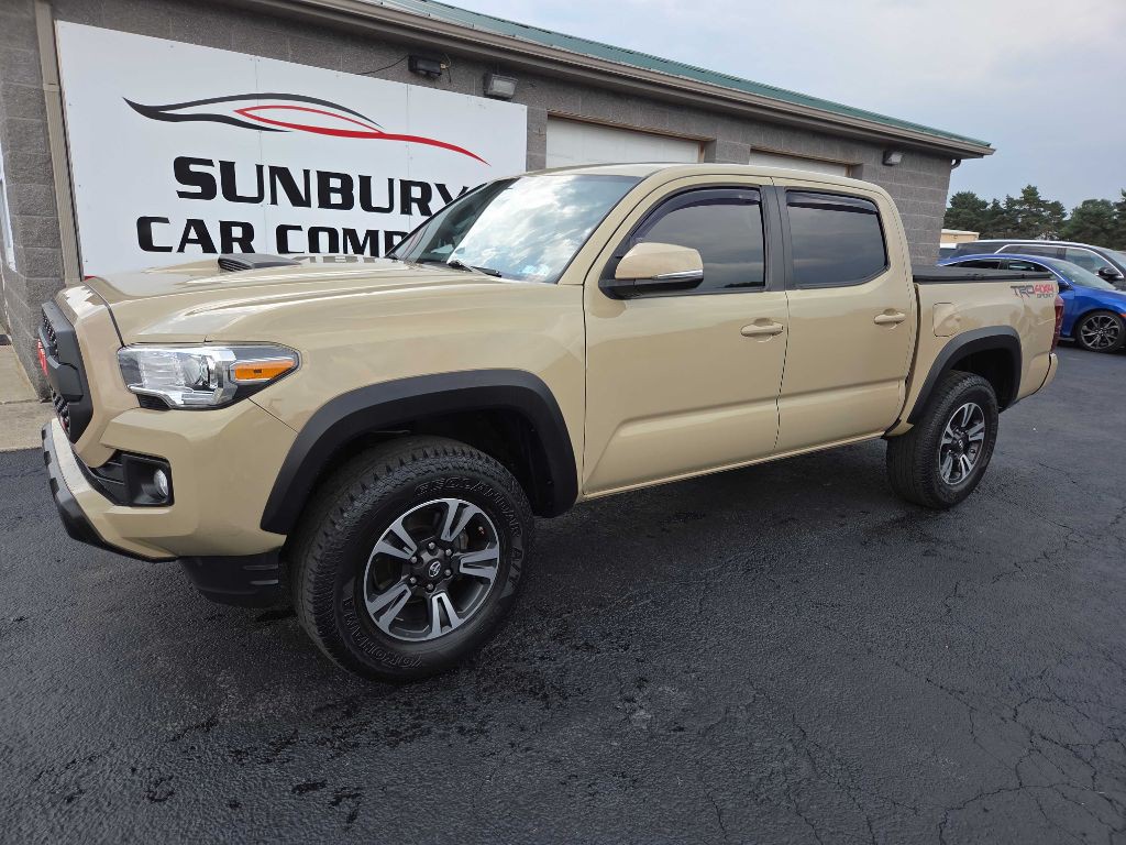 2017 Toyota Tacoma Image 2