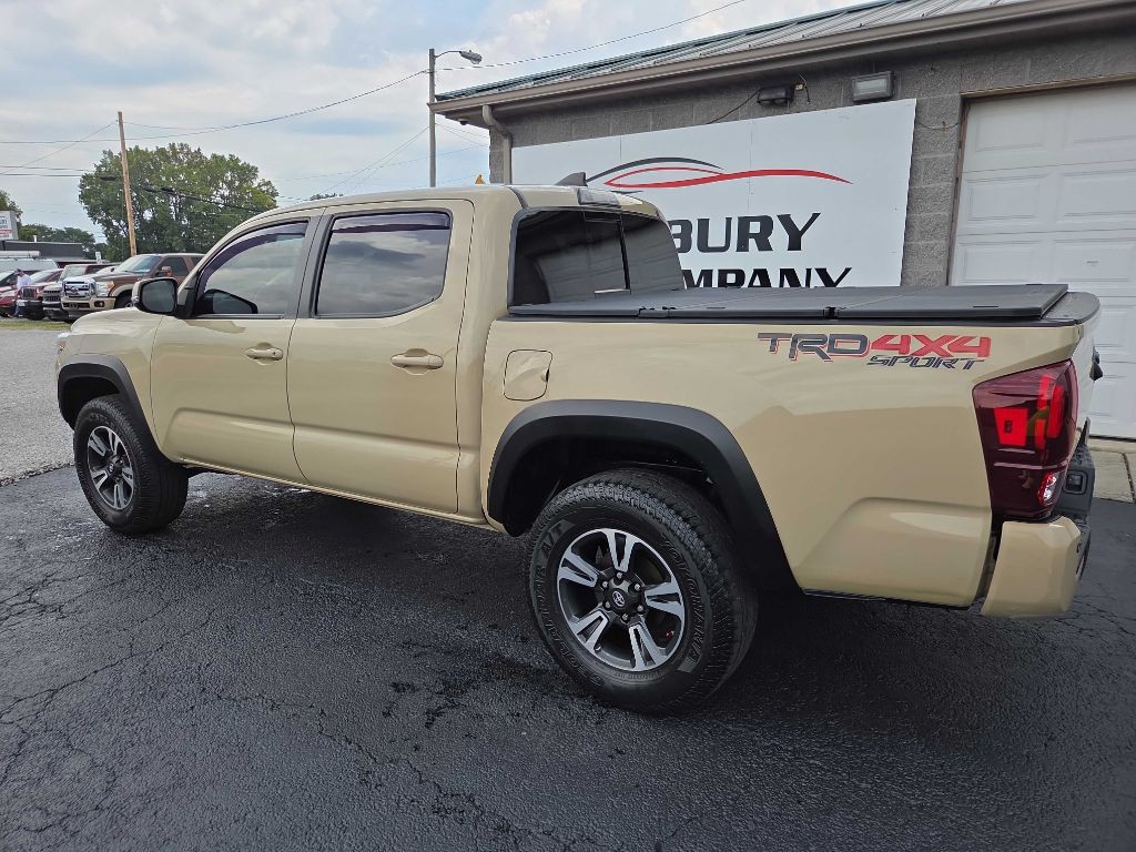 2017 Toyota Tacoma Image 7