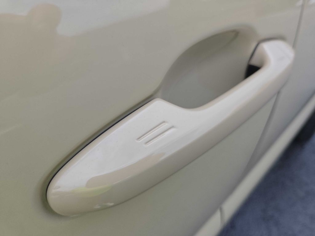 2017 Toyota Tacoma Image 36