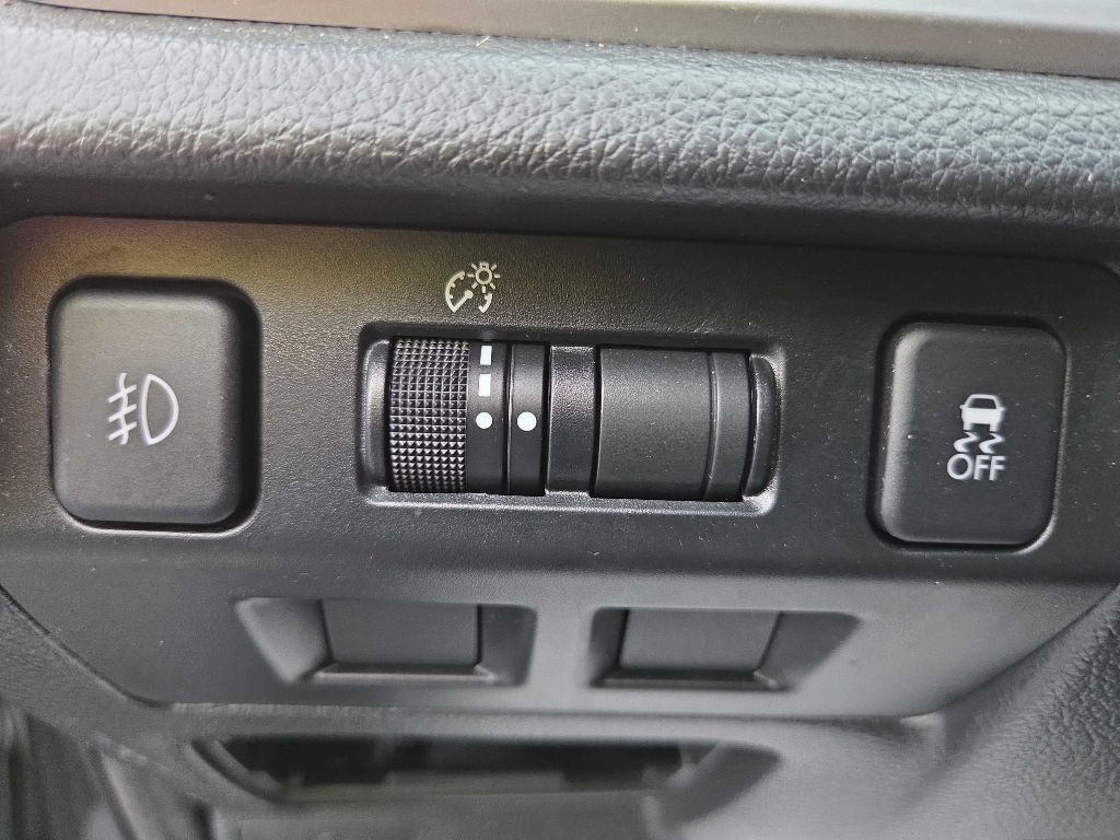 2017 Subaru Forester Image 14