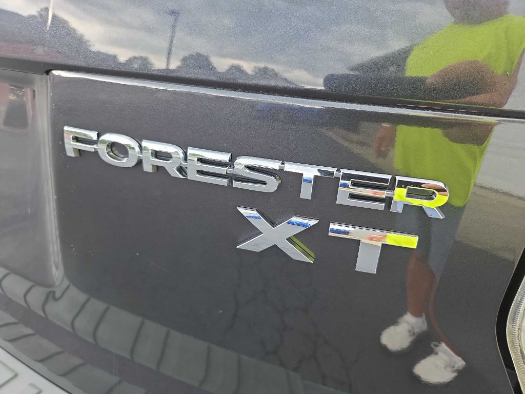 2017 Subaru Forester Image 32