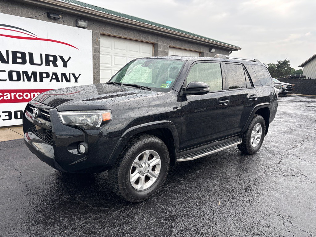 2020 Toyota 4Runner Image 2