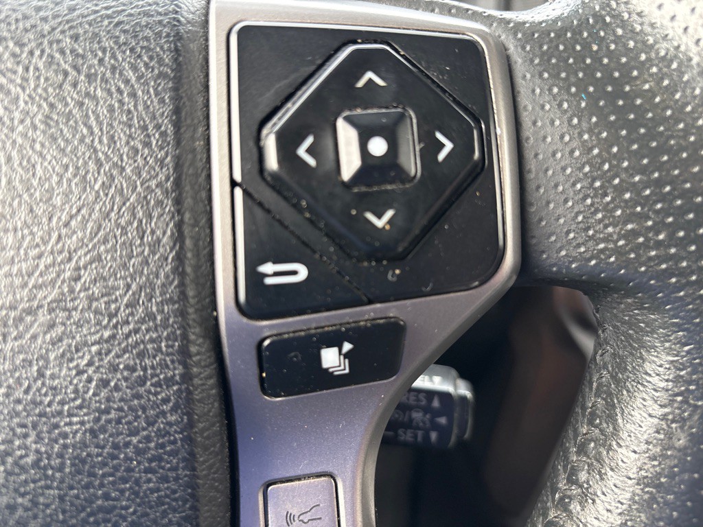 2020 Toyota 4Runner Image 16