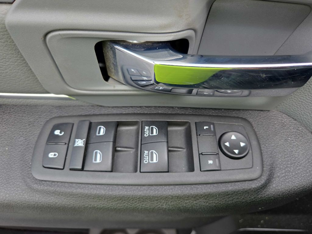 2022 RAM 1500 Image 14