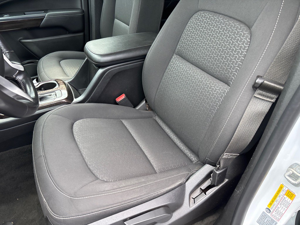 2017 GMC Canyon Image 8