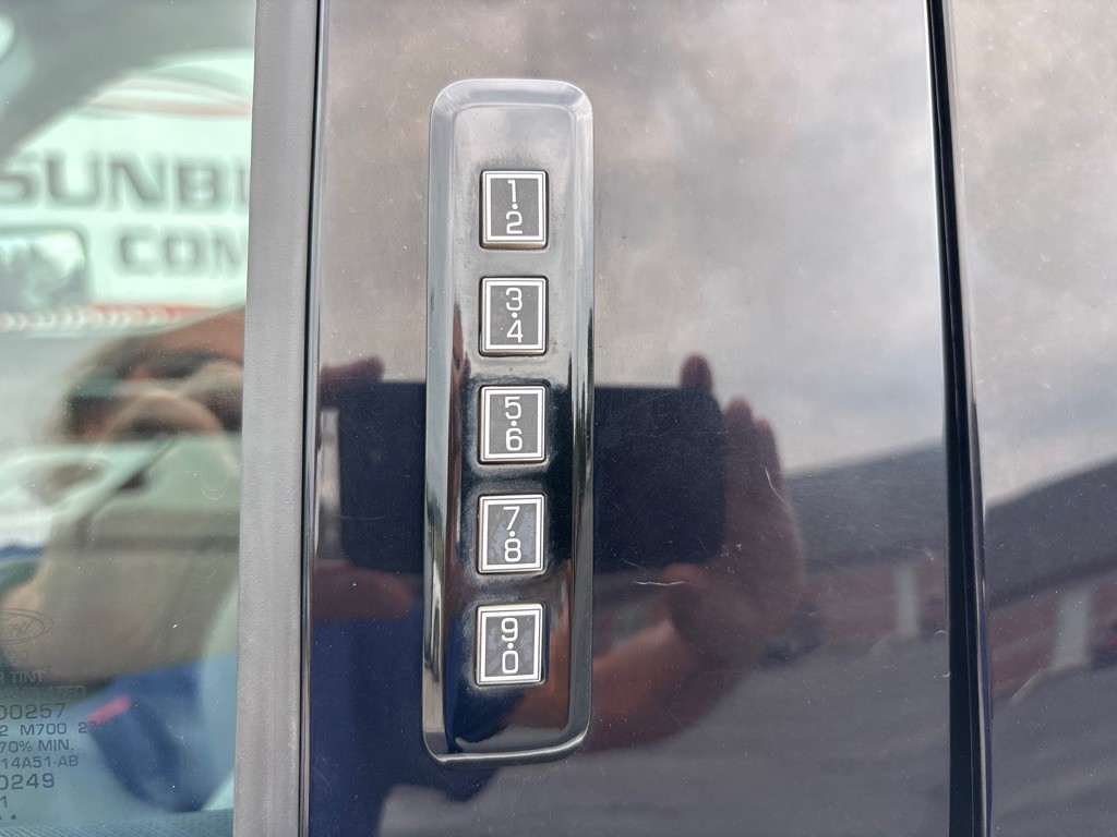 2021 Ford F-150 Image 32