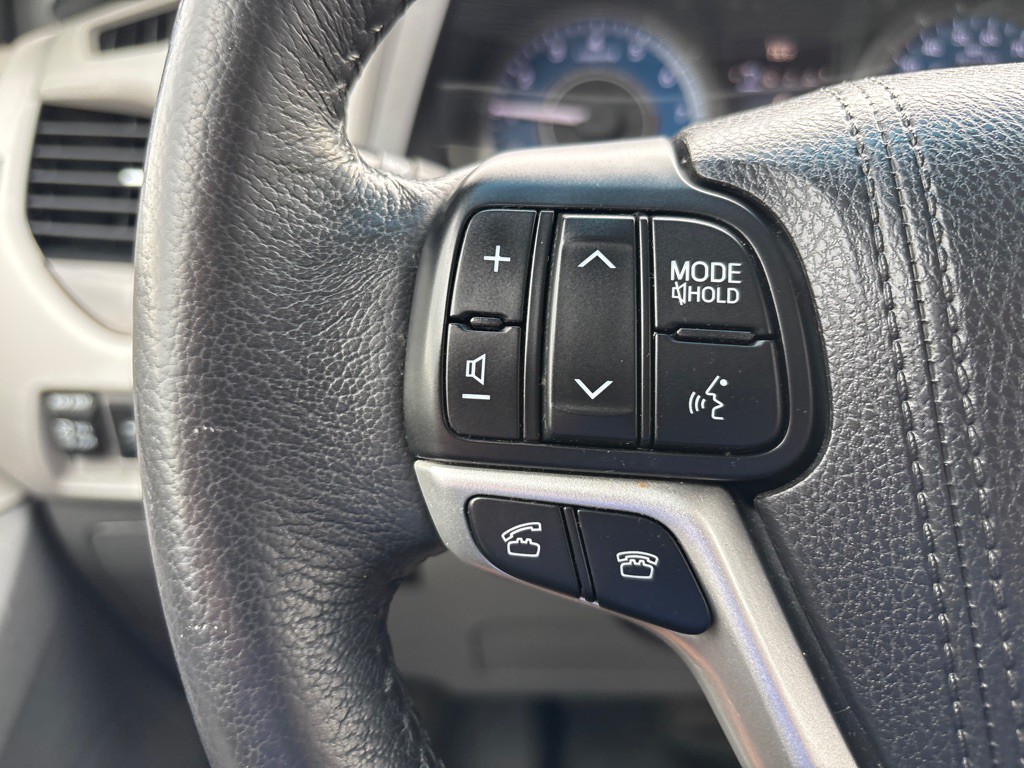 2017 Toyota Sienna Image 18