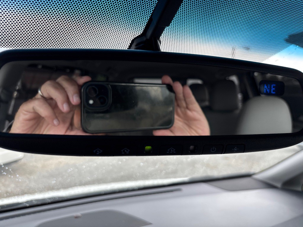 2017 Toyota Sienna Image 21