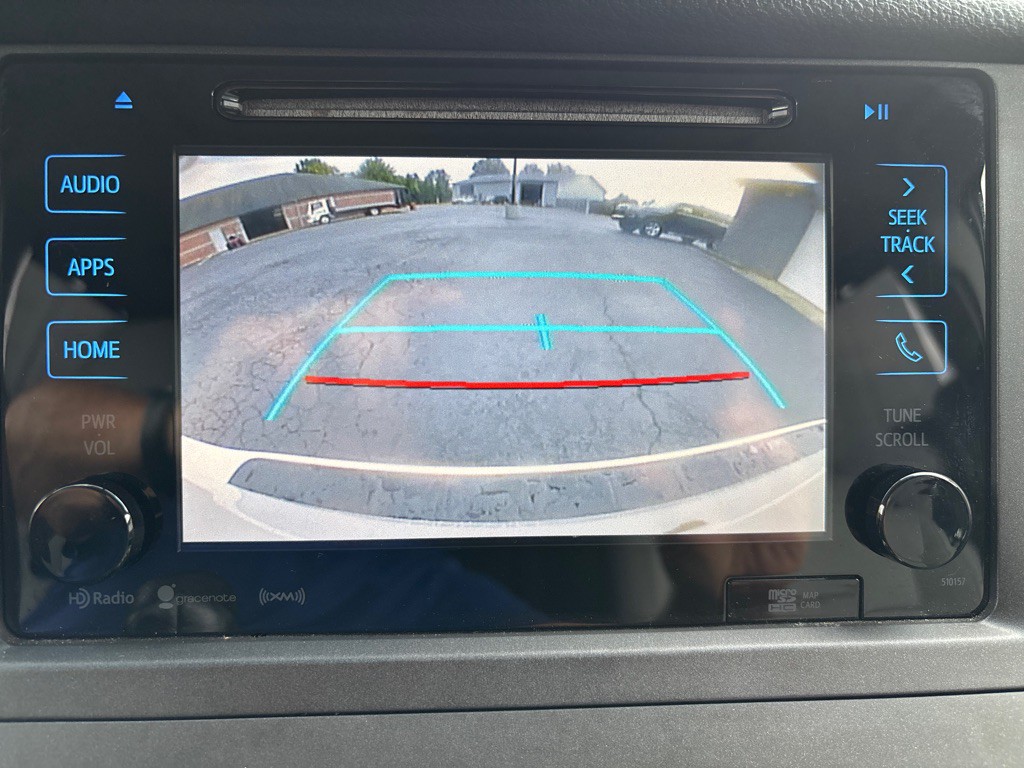 2017 Toyota Sienna Image 24