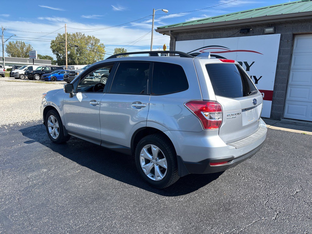 2016 Subaru Forester Image 7