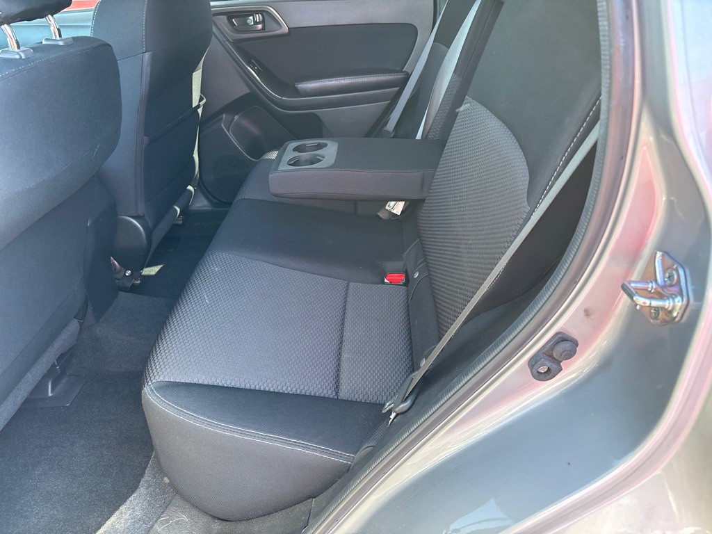 2016 Subaru Forester Image 9