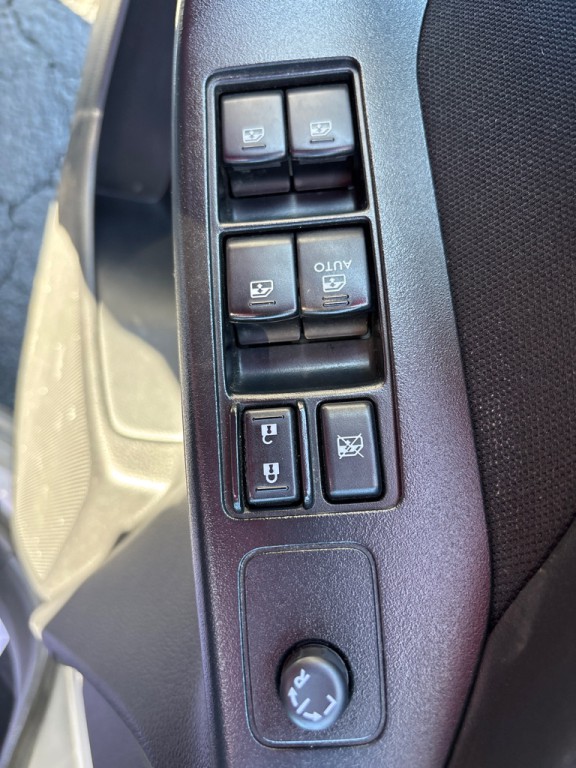 2016 Subaru Forester Image 14