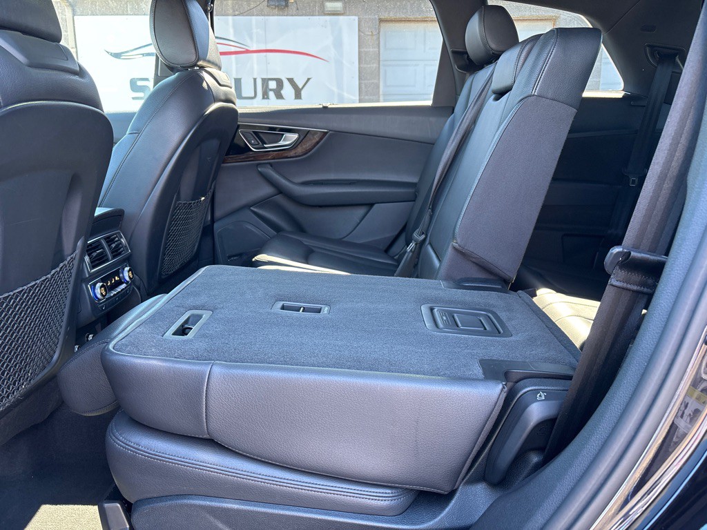 2018 Audi Q7 Image 9
