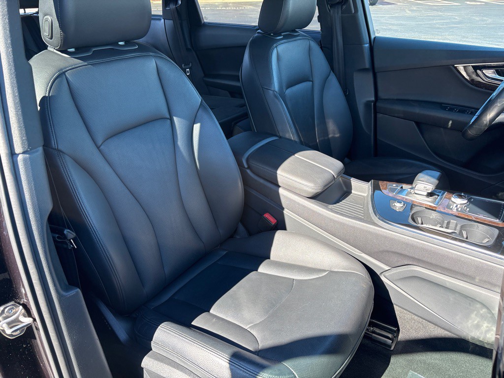 2018 Audi Q7 Image 11