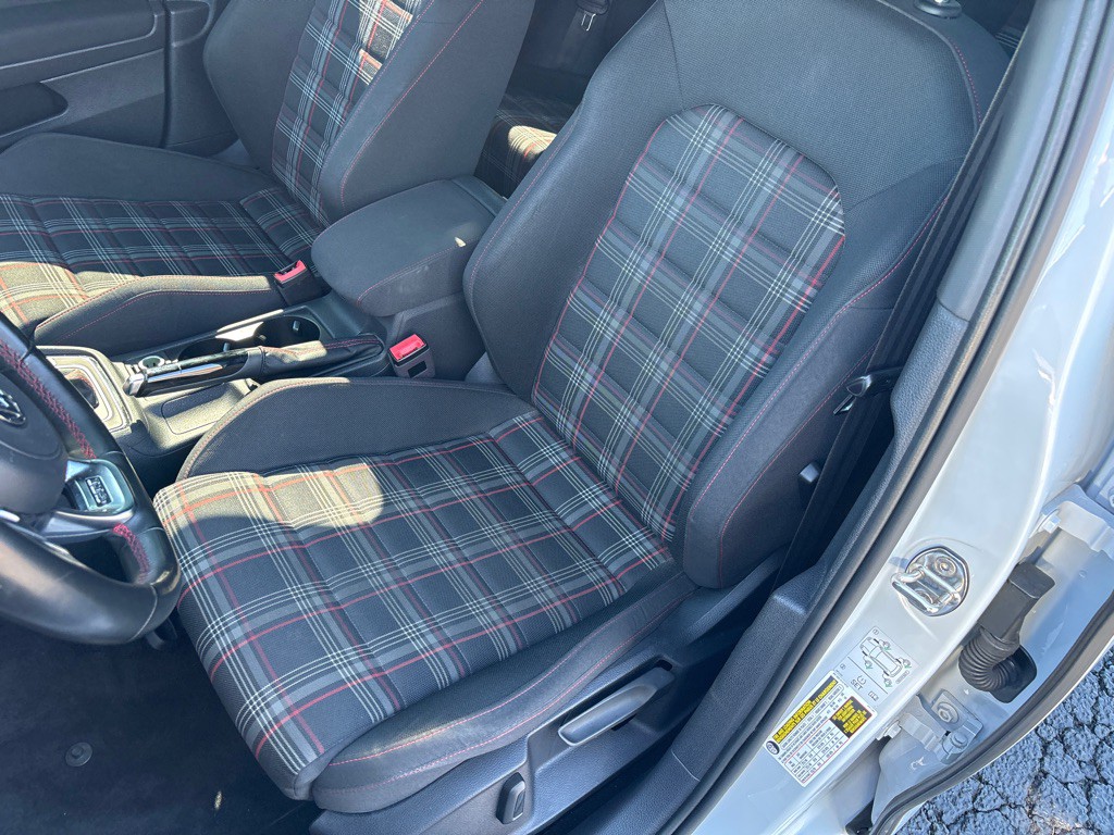 2019 Volkswagen GTI Image 8