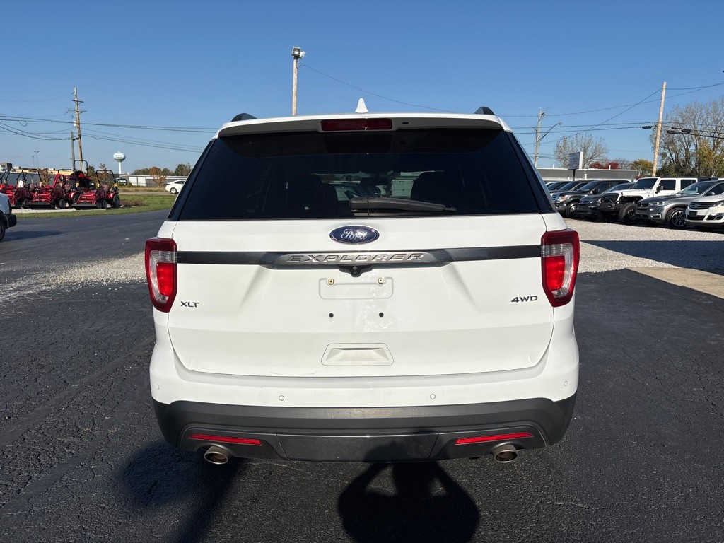 2017 Ford Explorer Image 6