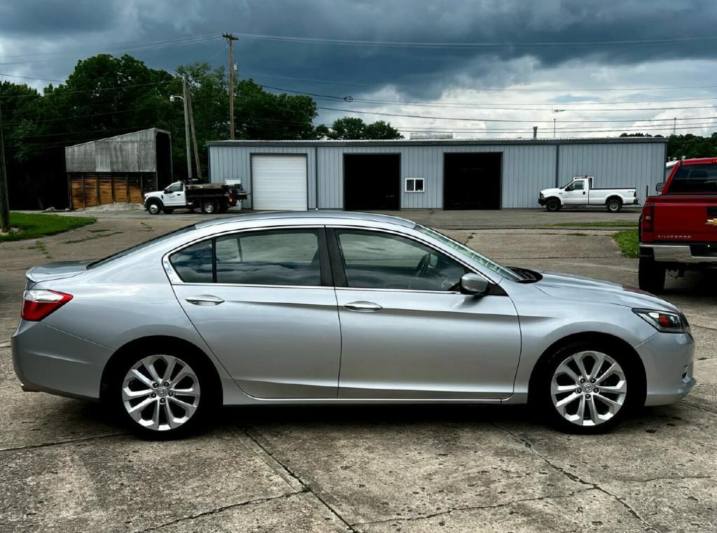 2015 Honda Accord Image 5