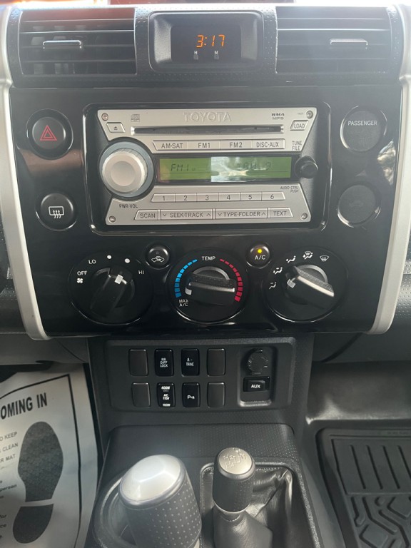 2007 Toyota FJ Cruiser Image 13
