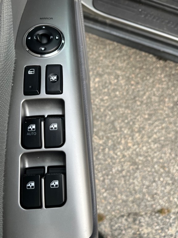 2012 Hyundai Santa Fe Image 5