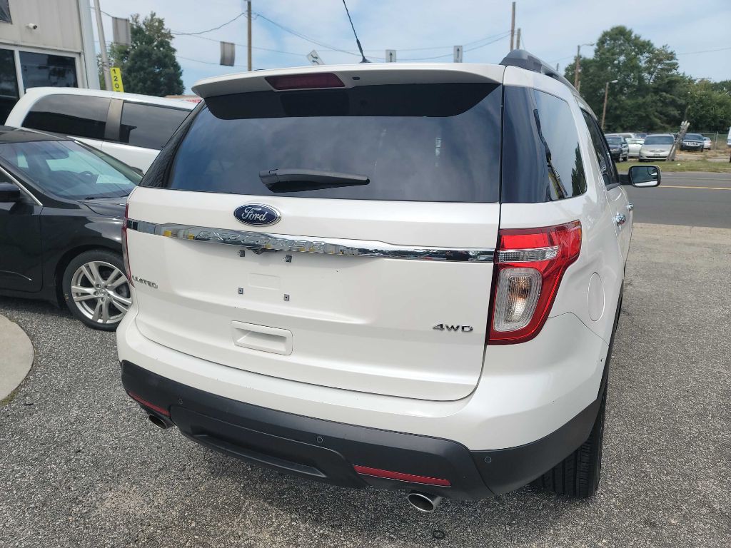 2013 Ford Explorer Image 1