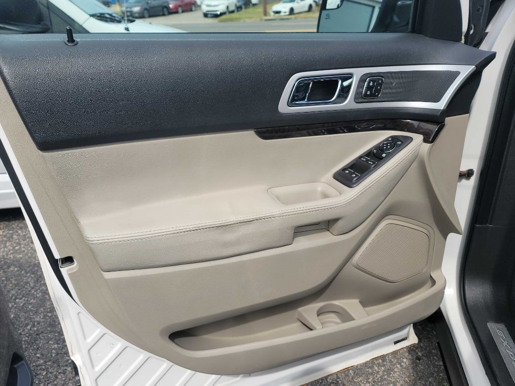 2013 Ford Explorer Image 7