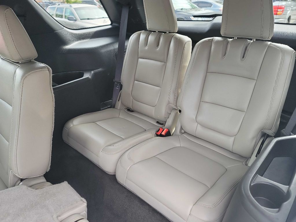 2013 Ford Explorer Image 22