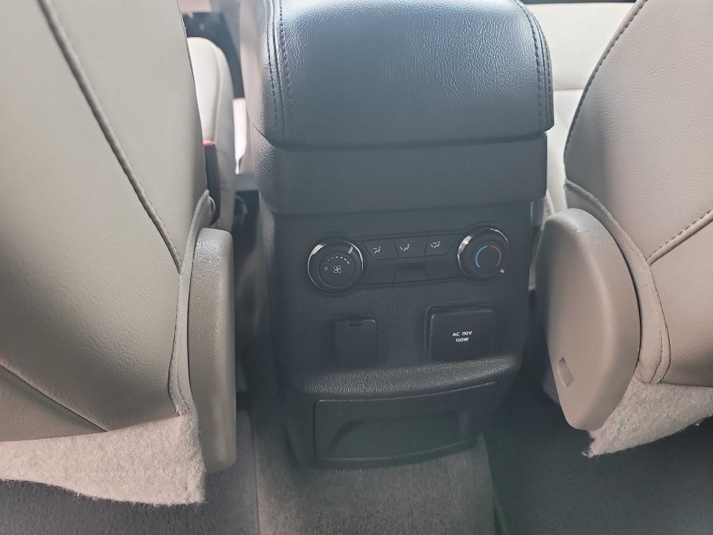 2013 Ford Explorer Image 23
