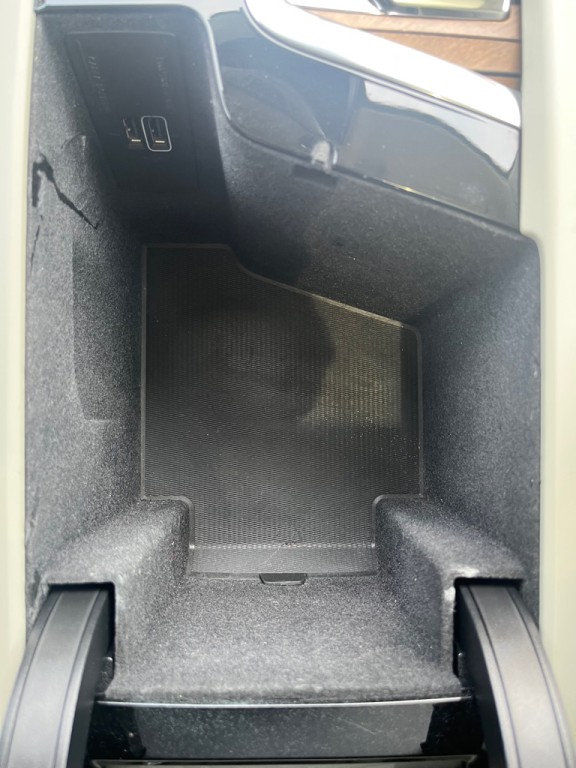 2013 Volvo XC90 Image 12
